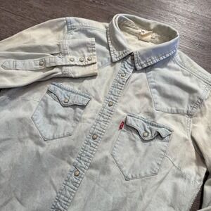 Levi's Light Blue Button Down Shirt